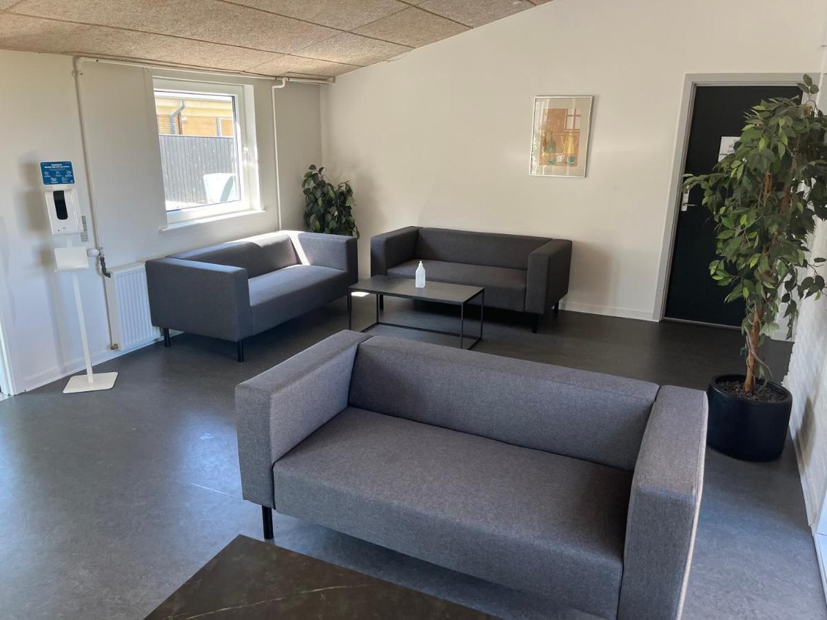 Hirtshals Idraetscenter - Vandrehjem - Hostel Экстерьер фото
