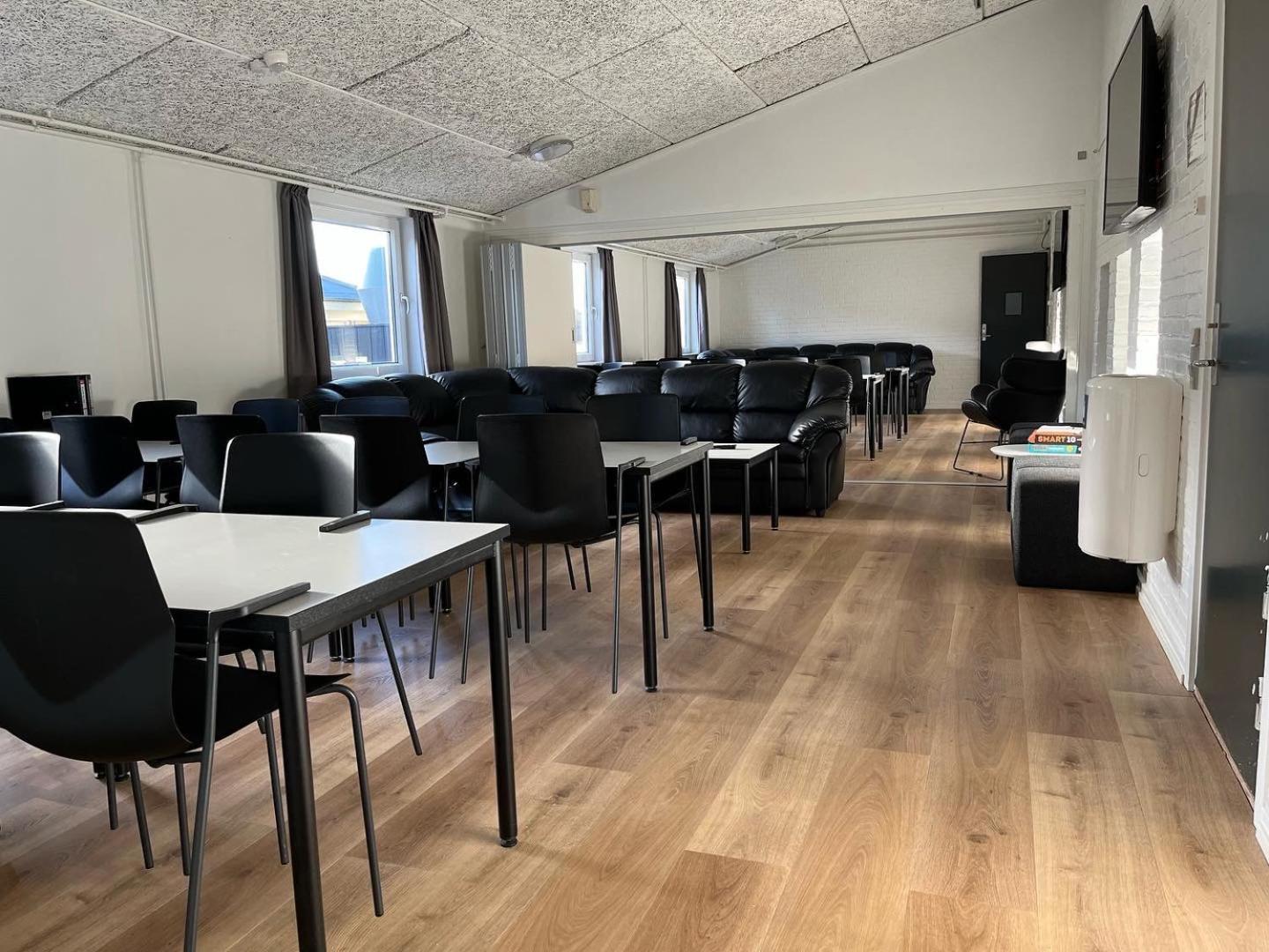 Hirtshals Idraetscenter - Vandrehjem - Hostel Экстерьер фото