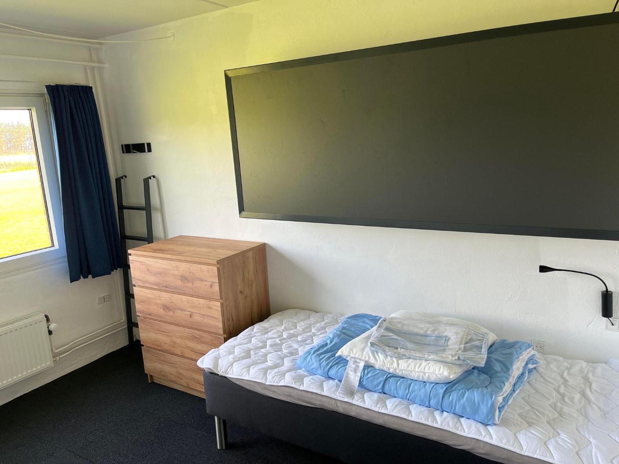 Hirtshals Idraetscenter - Vandrehjem - Hostel Экстерьер фото