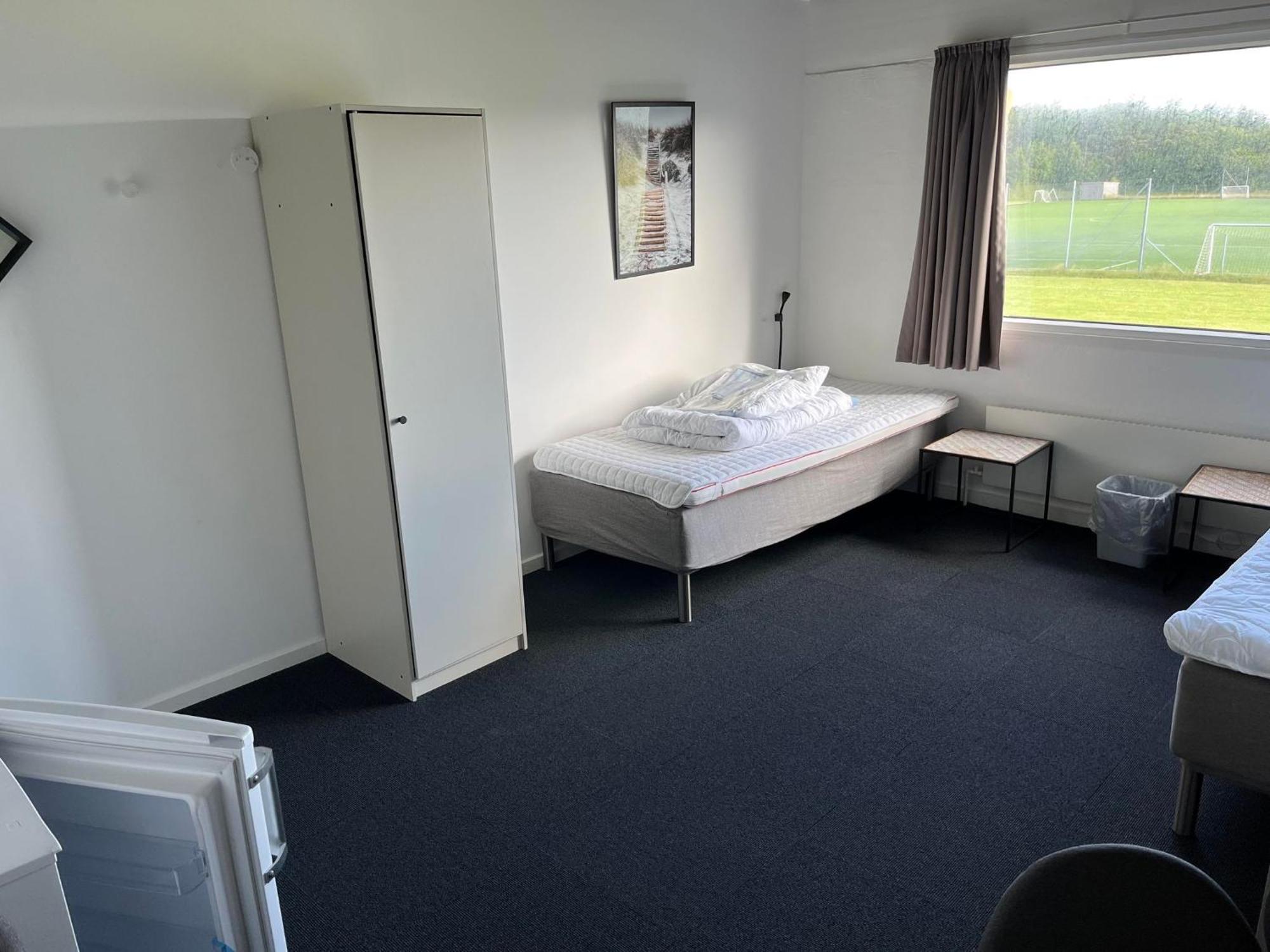 Hirtshals Idraetscenter - Vandrehjem - Hostel Экстерьер фото